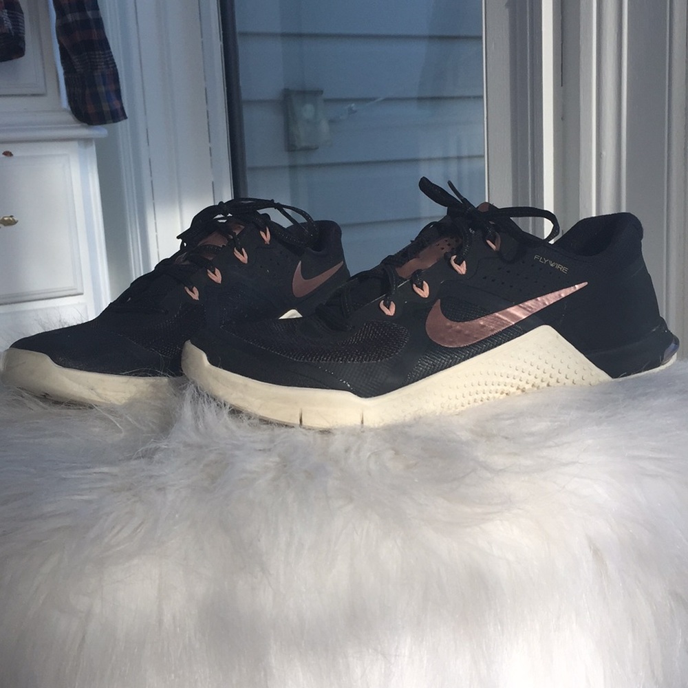limited edition nike rose gold metcon 2